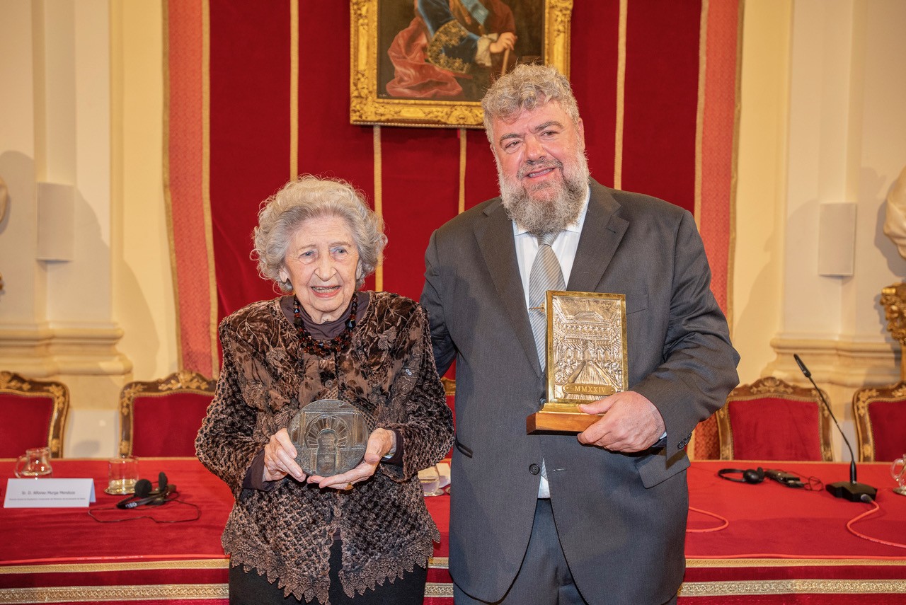 El arquitecto Juan Luis Camacho recibe el Premio Manzano a toda una vida dedicada a la restauración del Patrimonio español