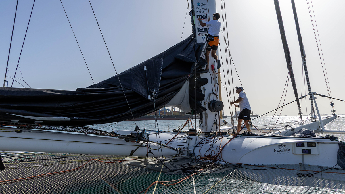 El Maxicat Victoria de Alex Pella hace historia y bate el récord de la Ruta del Descubrimiento