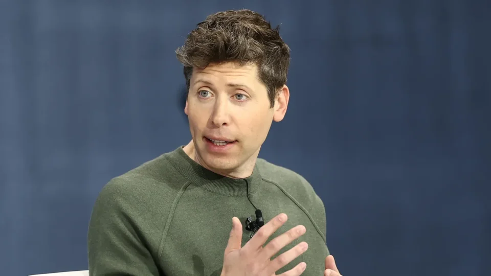 Sam Altman (OpenAI) acusado de abuso sexual por su hermana: todo lo que debes saber sobre el caso