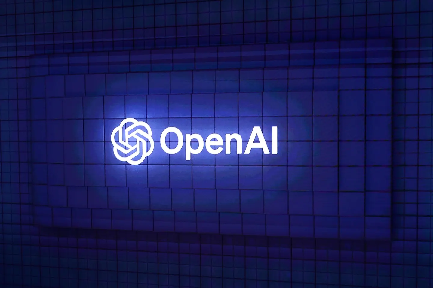 OpenAI estudia una ronda de financiación que duplicaría su valor