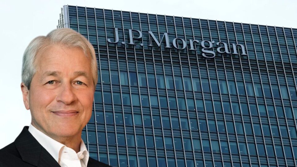 JPMorgan aumenta la retribución de su CEO Jamie Dimon a 39 millones de dólares tras su beneficio récord