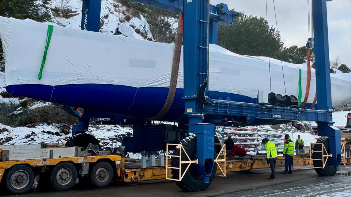 Ya sale el Hallberg-Rassy 69 rumbo a Alemania: así es el velero más grande del Salón Náutico de Düsseldorf