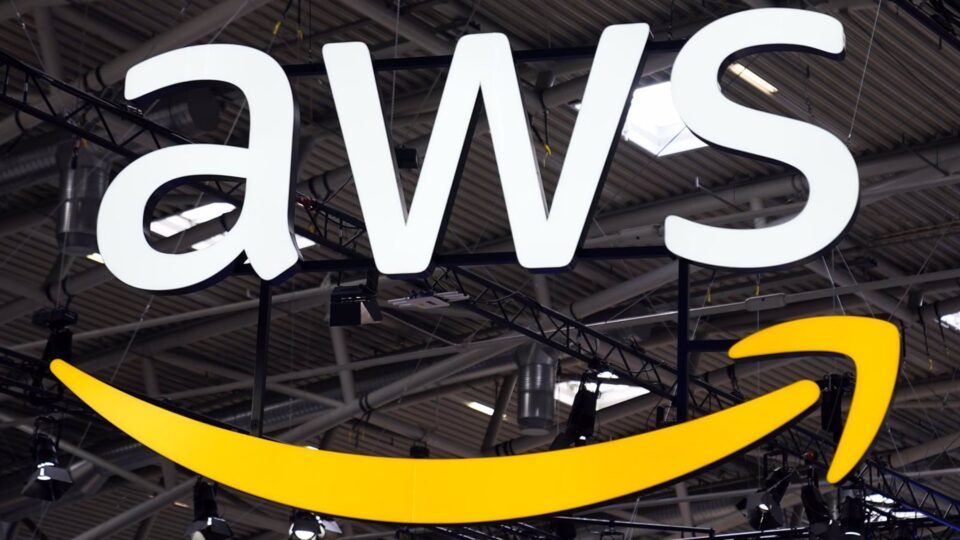 Amazon formará a 500.000 estudiantes en España hasta 2027 para «reducir la brecha» de habilidades digitales