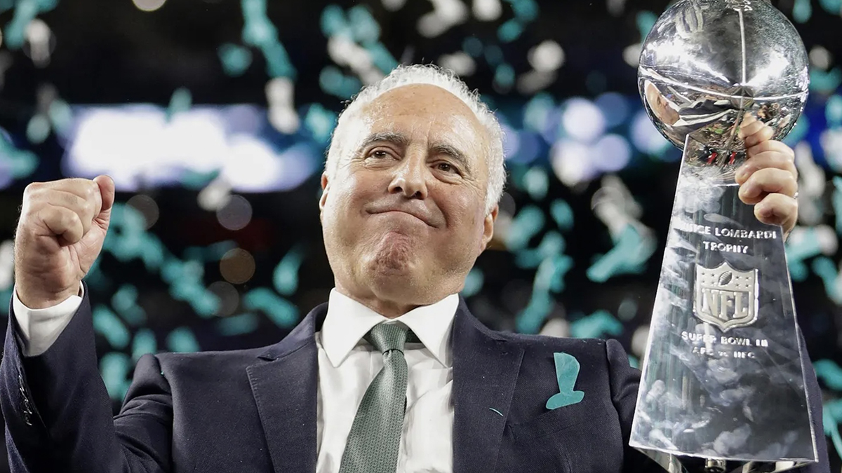 Los Philadelphia Eagles son más valiosos que los Kansas City Chiefs, incluso si pierden la Super Bowl: gracias a su propietario multimillonario