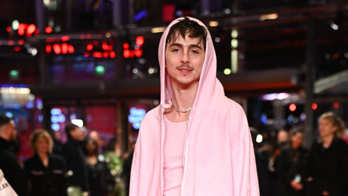 Timothée Chalamet y su atrevido chandal rosa de una marca valorada en mil millones