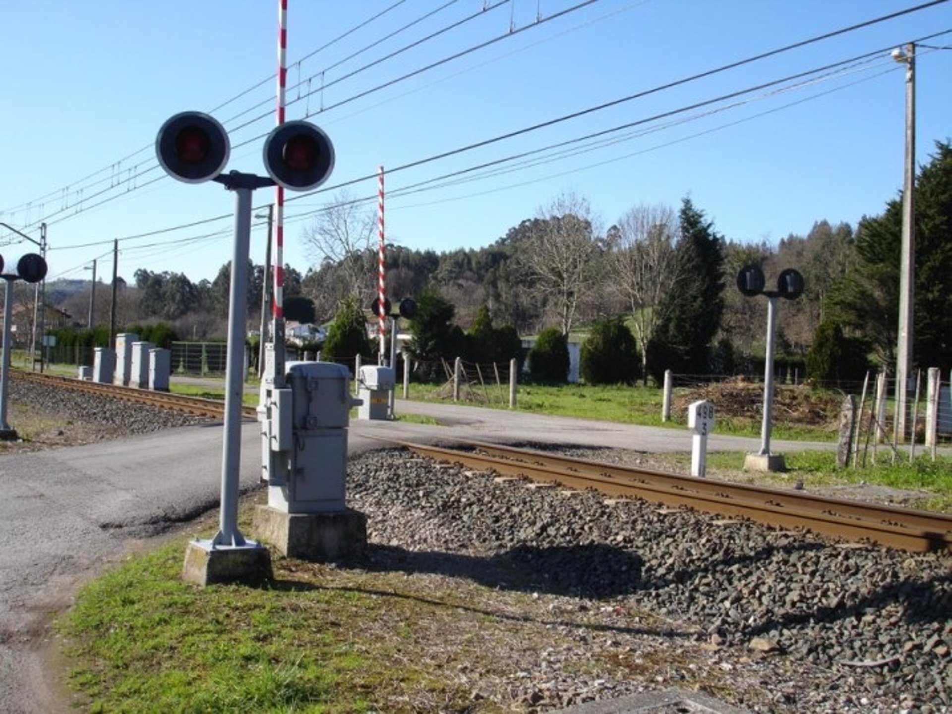 Adif suscribe un préstamo sostenible con BBVA de 250 millones de euros para construir más vías de tren
