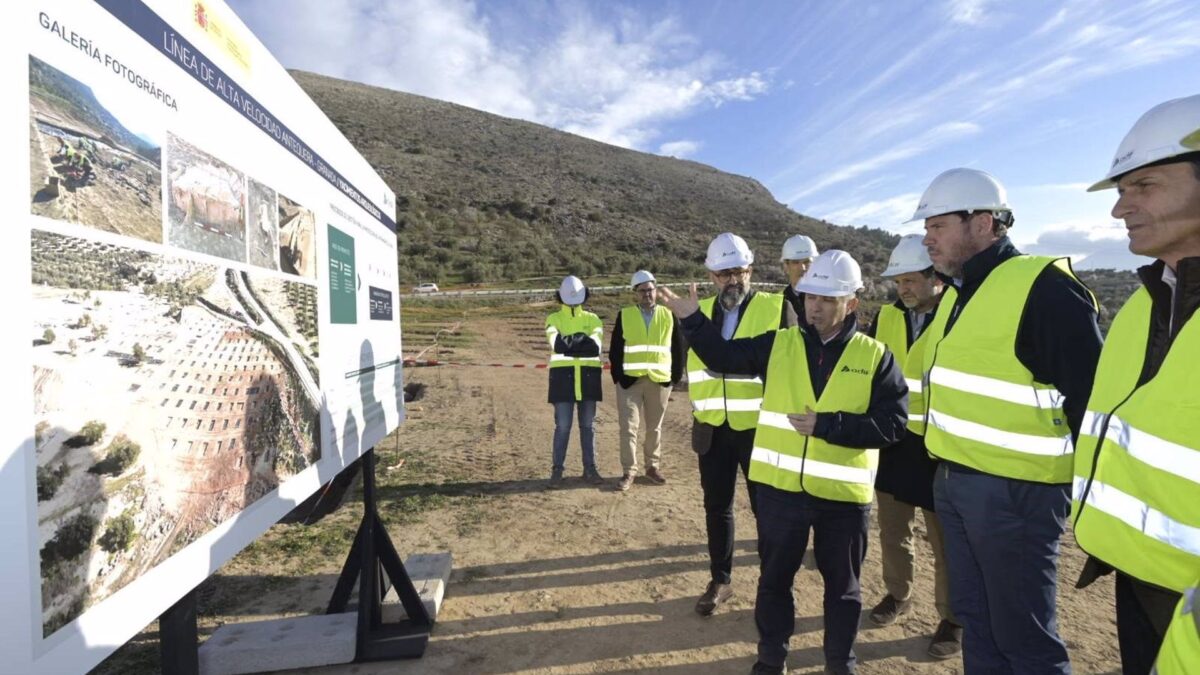 Puente anuncia un AVE «madrugador» entre Granada y Madrid desde finales de abril