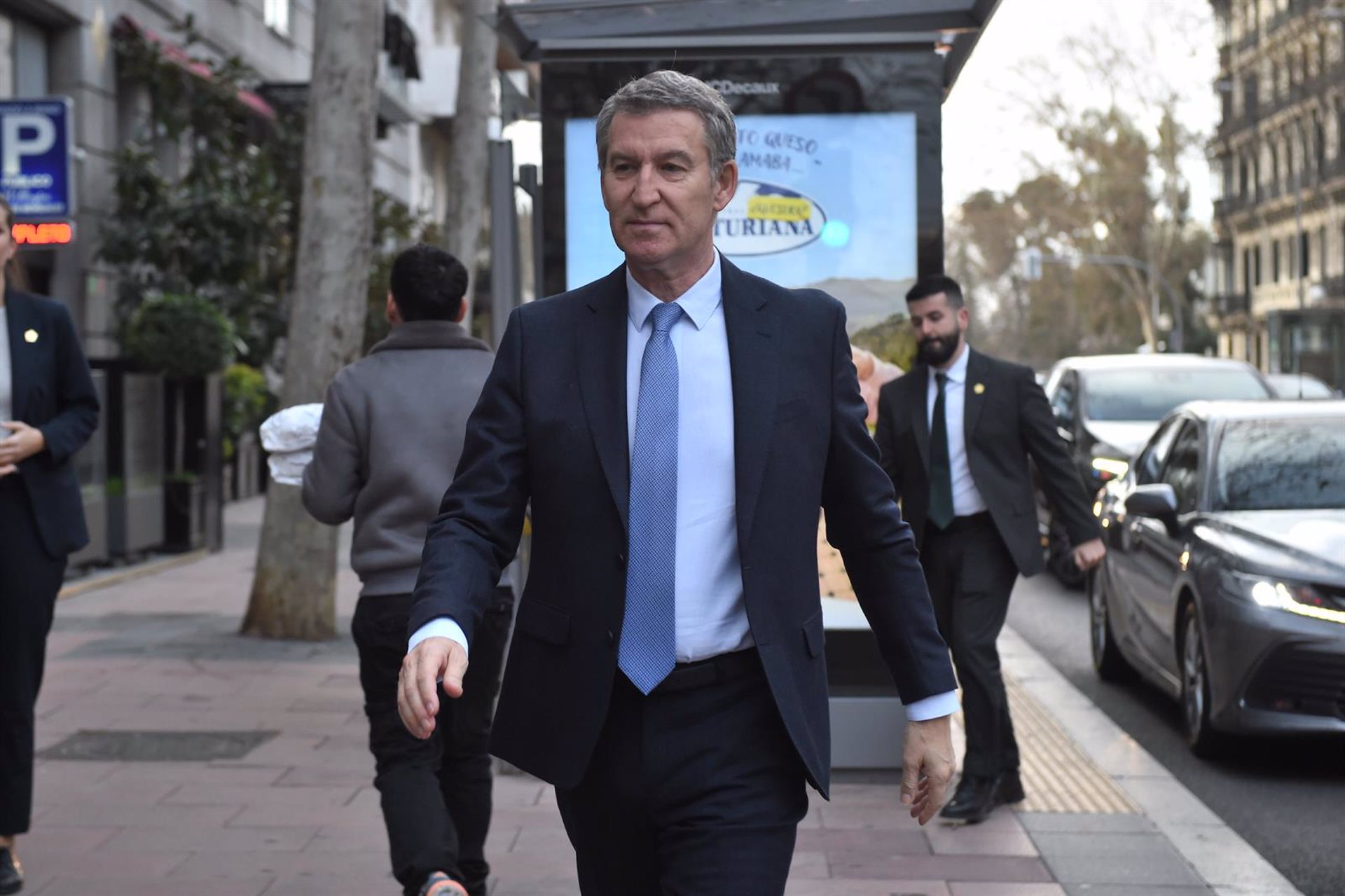 Feijóo dice que la «mala decisión» de «imponer» la rebaja de jornada persigue que Díaz «suba en las encuestas»