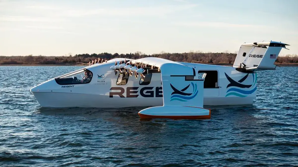 El hidroavión eléctrico y con foils de Regent Craft comienza sus pruebas en el agua