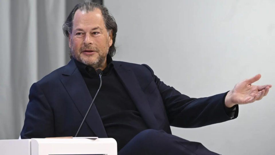 Salesforce del multimillonario Marc Benioff invertirá mil millones de dólares en Singapur