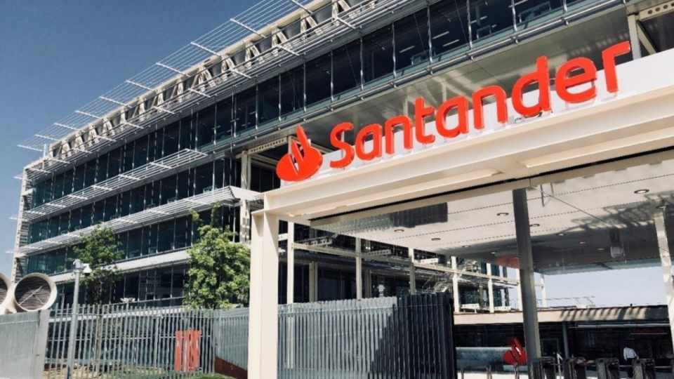 Santander impulsa su transformación digital con nuevos fichajes clave en su alta dirección