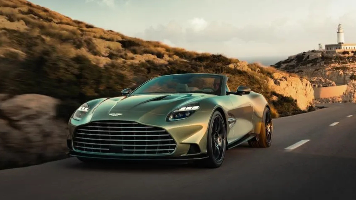 Aston Martin presenta su nuevo buque insignia, el Vanquish Volante de 824 CV