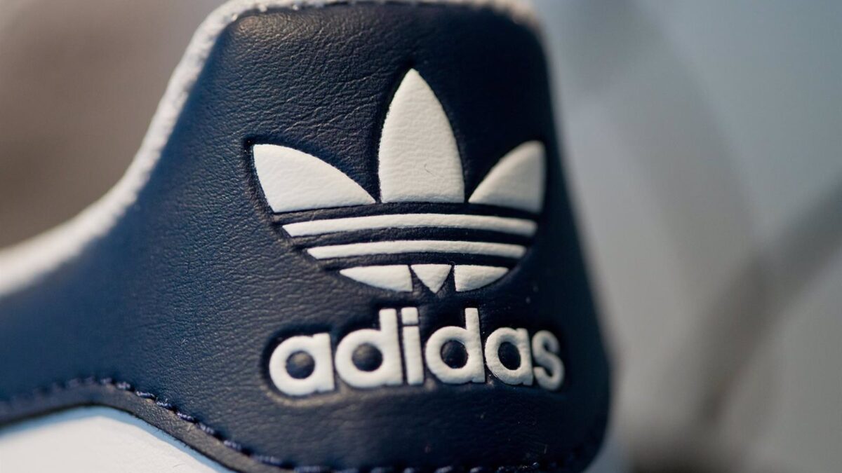 Adidas ganó 764 millones en 2024, frente a las pérdidas del año anterior