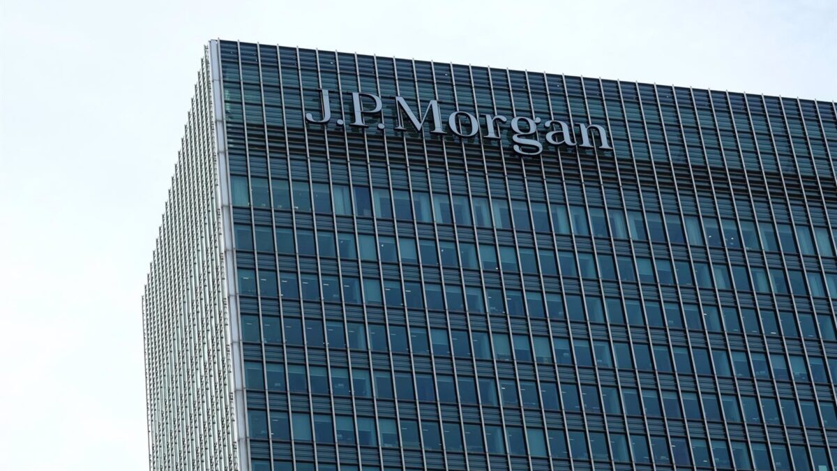 El banco estadounidense JPMorgan aflora una participación del 3,12% en Pharma Mar, valorada en 53,9 millones