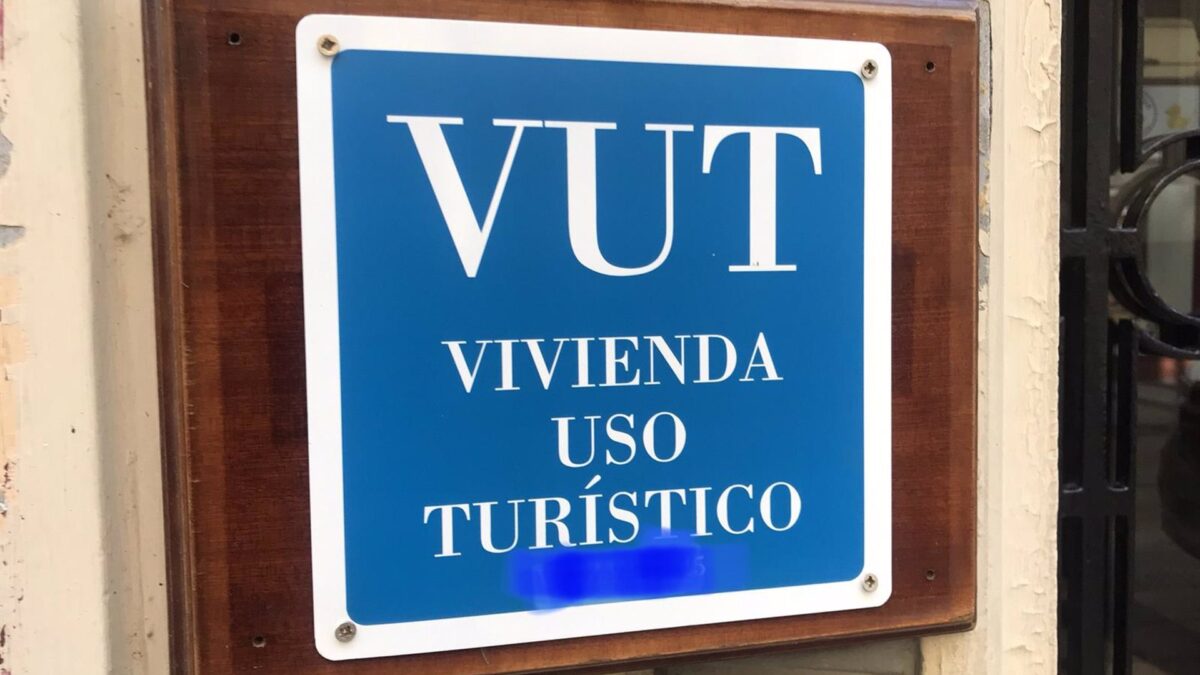 El TS dice que solo se pueden prohibir pisos turísticos si las comunidades de vecinos lo fijan expresamente