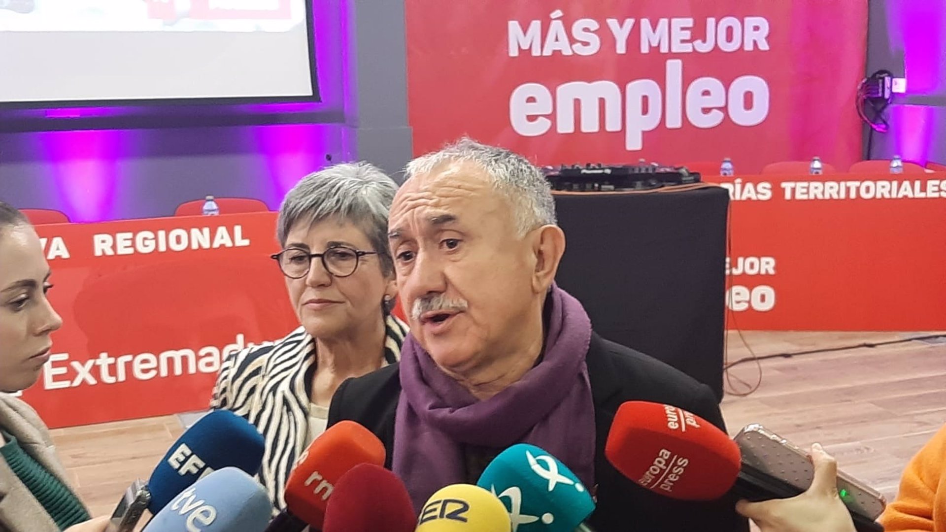 Álvarez (UGT) asegura que no habrá un SMI por CCAA aunque haya quien se «emperre» en que así sea