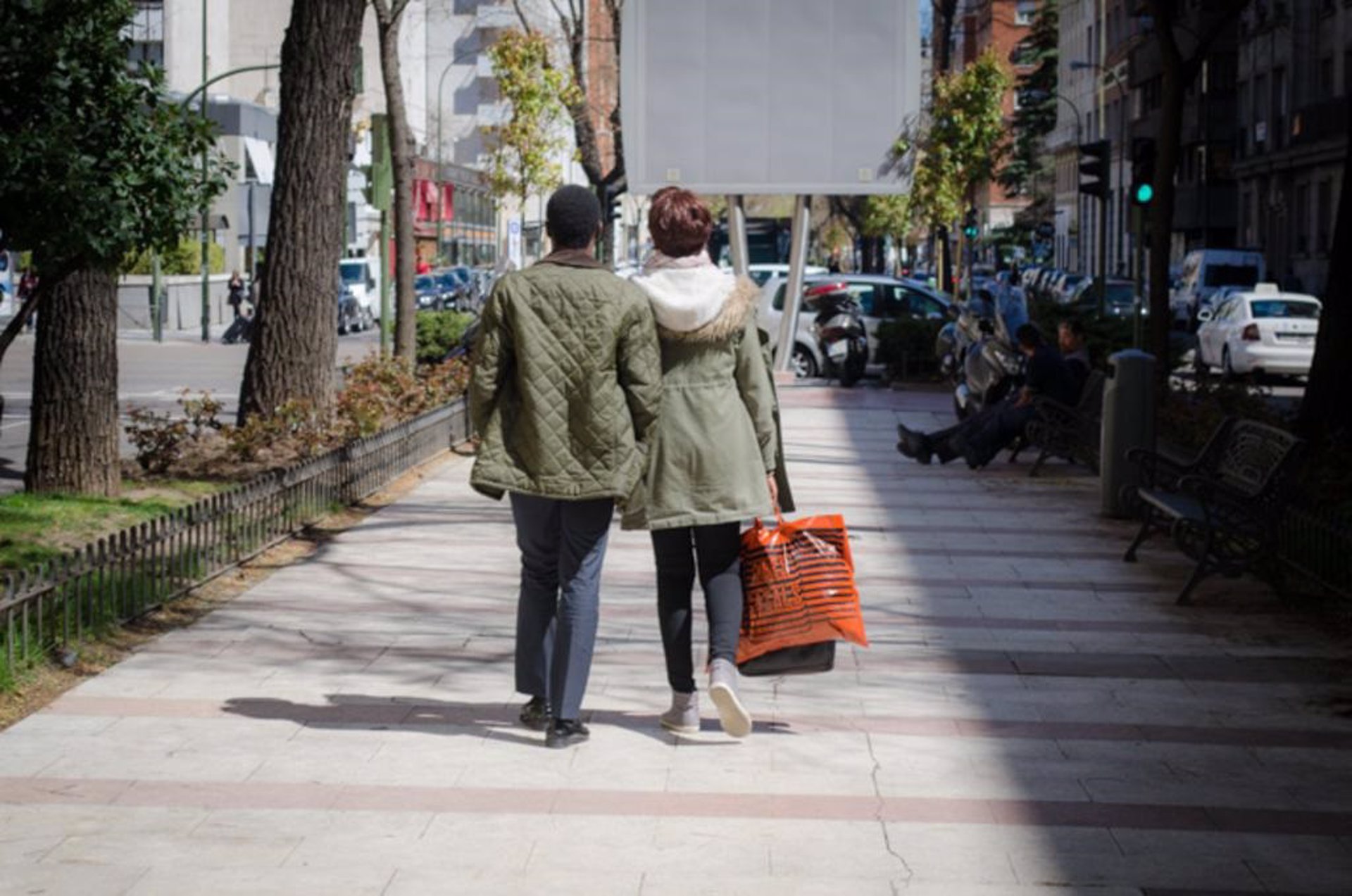 La confianza del consumidor cae casi cuatro puntos en febrero por la peor situación actual y expectativas