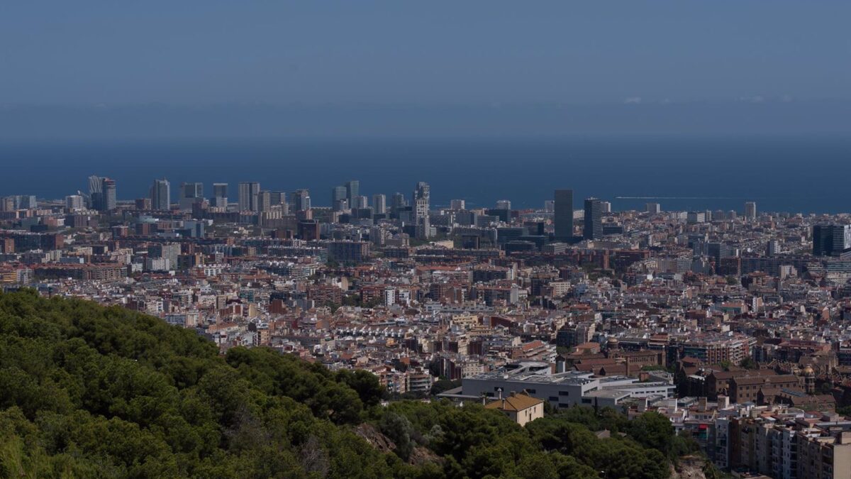 Apartur alerta de que el modelo de regulación de pisos turísticos en Barcelona está en riesgo