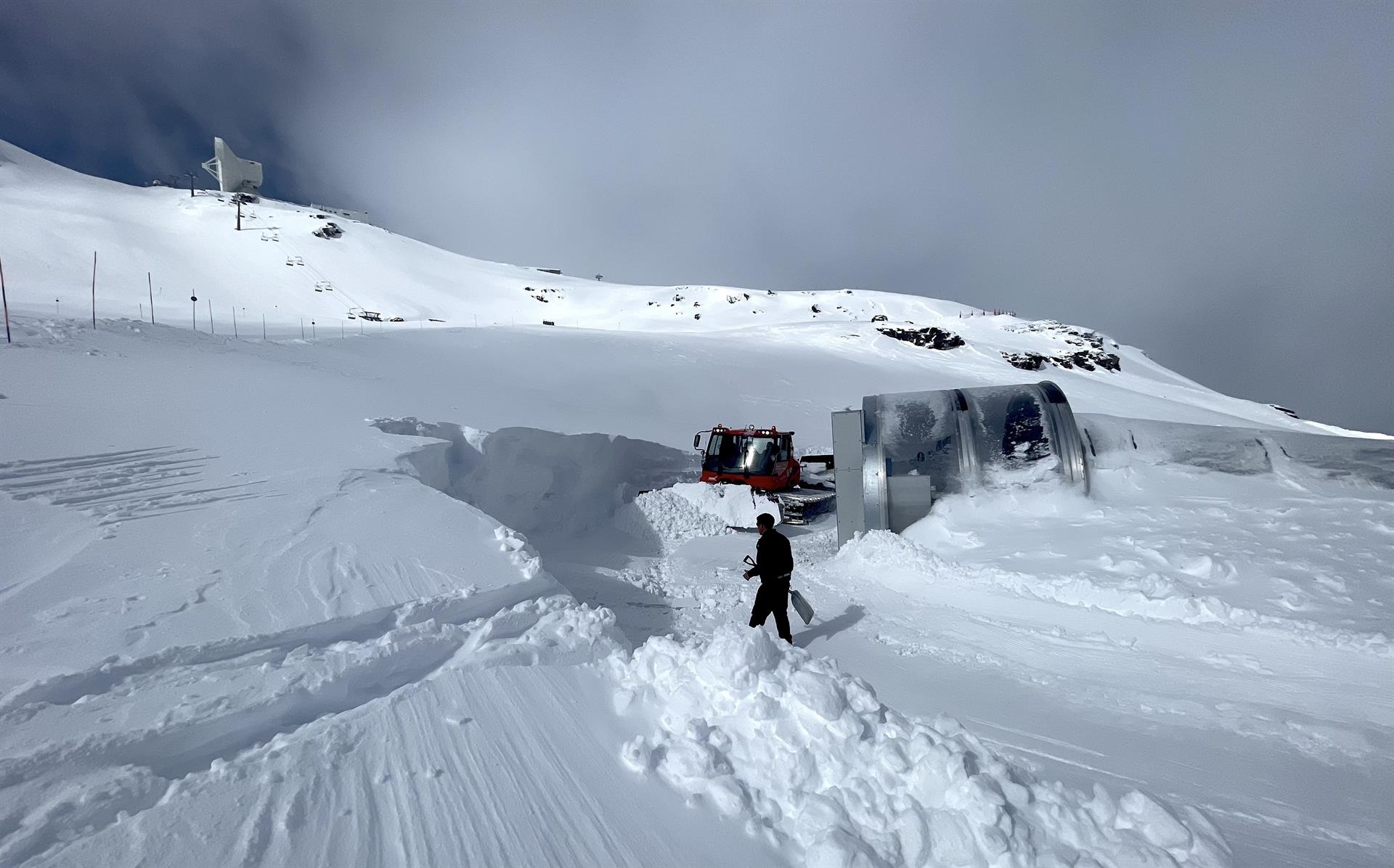 Sierra Nevada activa la campaña primaveral en las mejores condiciones de nieve de la temporada