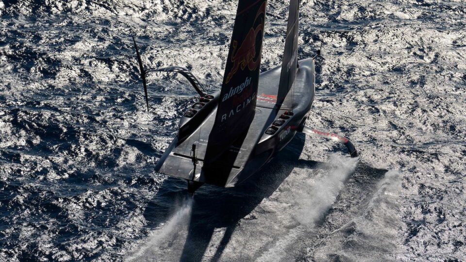 Sin rumbo común: la retirada de Alinghi y el futuro incierto de la Copa América