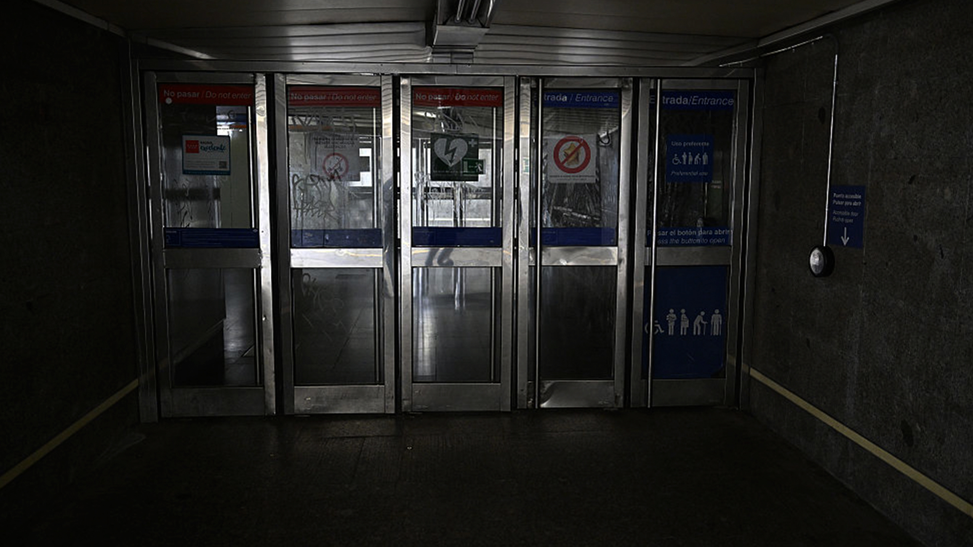 España se funde a negro: un apagón histórico deja sin luz a la península ibérica