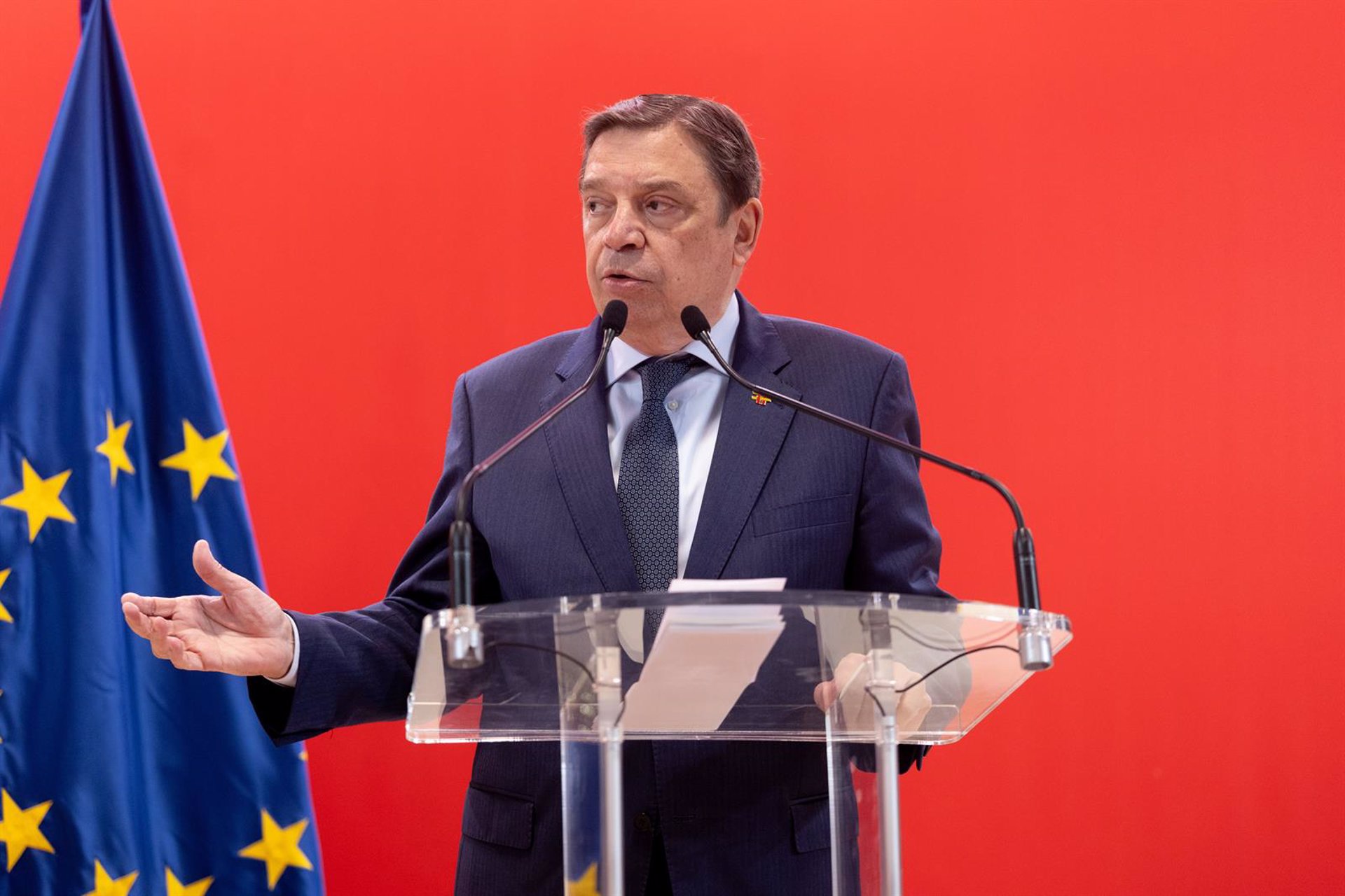 Planas reitera que tanto la UE como España defenderán a los productores afectados por los aranceles de EEUU