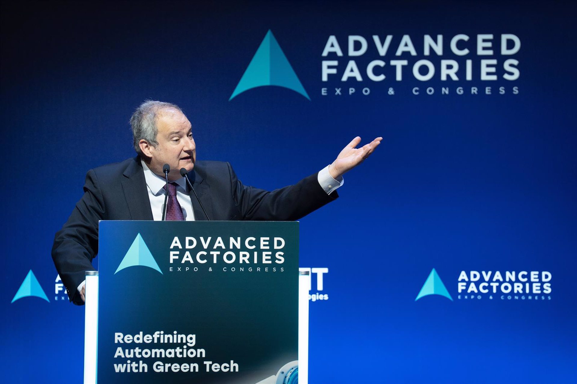 Hereu anuncia 11 millones a electrointensivas para compensar cargos de la factura energética