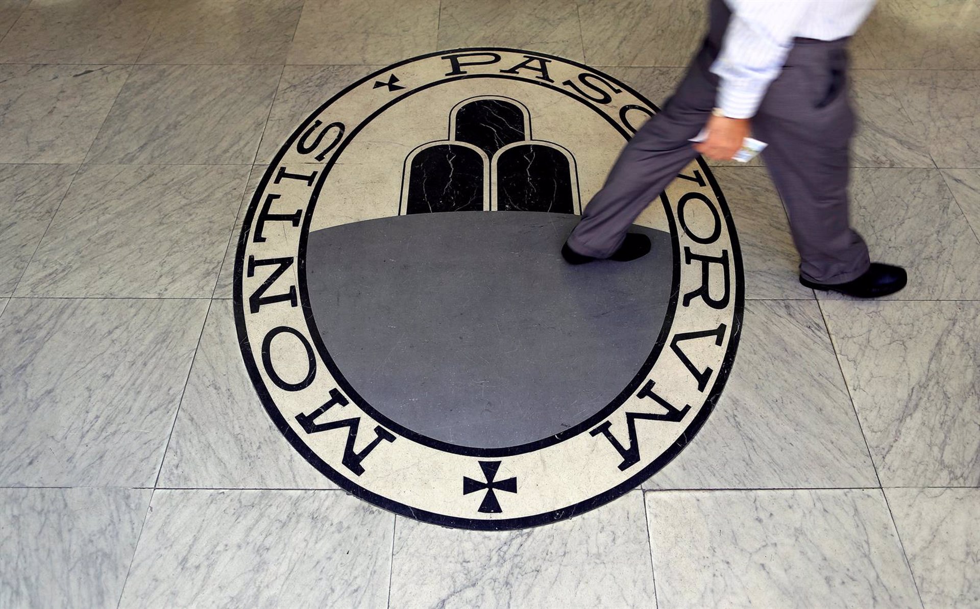 El Gobierno italiano autoriza la OPA de Monte dei Paschi sobre Mediobanca al no recurrir a la «acción de oro»