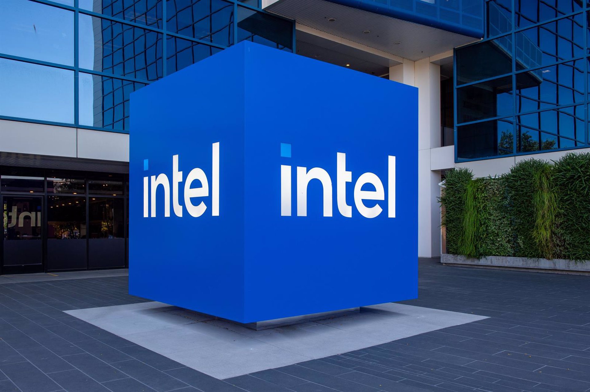 Intel venderá a Silver Lake el 51% de Altera, empresa enfocada en el mercado de FPGA, por 7.712 millones