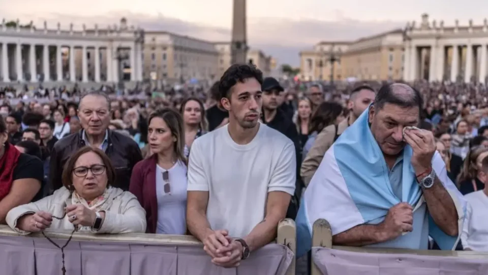 El interés por viajar a Roma se duplica tras la muerte del Papa Francisco