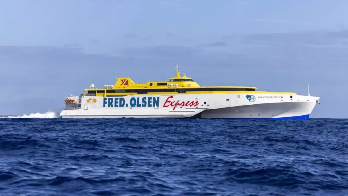 Fred. Olsen Express transporta a 157.500 pasajeros en Semana Santa, un 15% más que el año pasado