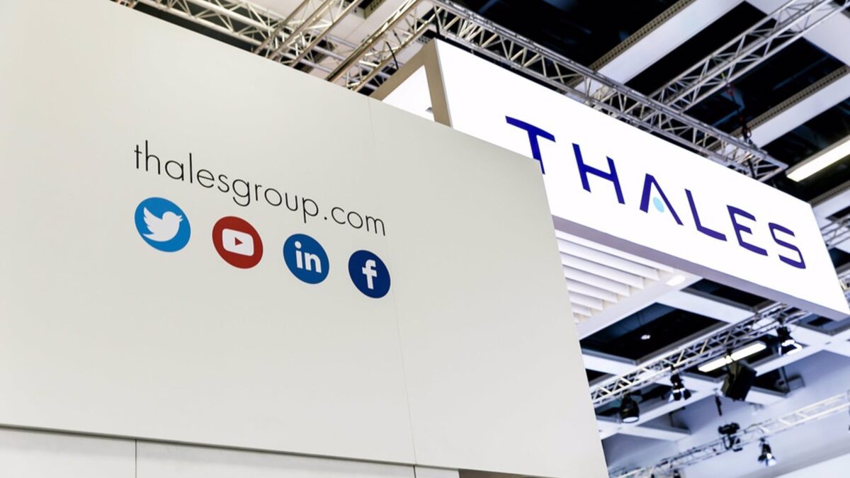 Thales facturó casi 5.000 millones hasta marzo, un 12,2% más, y evalúa cómo mitigar los aranceles de Trump