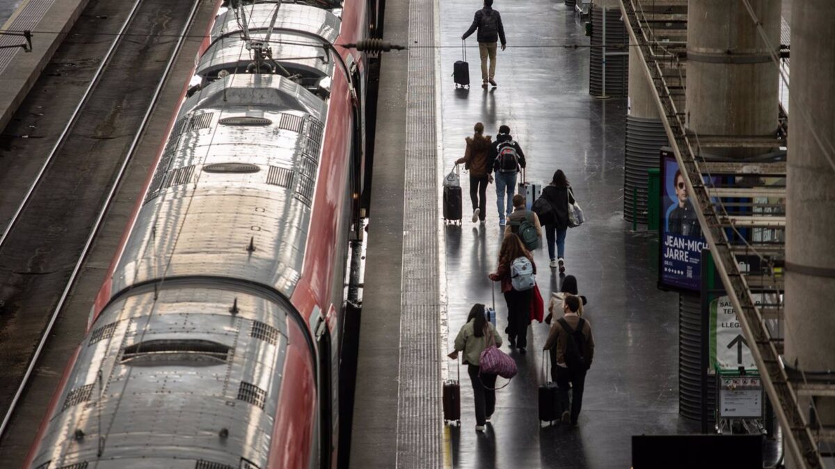 Los trenes de Cercanías tampoco circularán hoy pero serán gratuitos cuando vuelvan