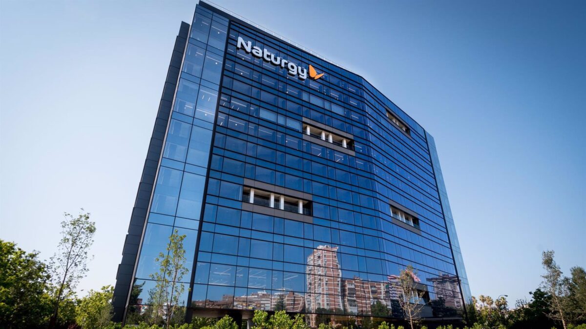 Naturgy trabaja «activamente» con los operadores del sistema eléctrico para ayudar en la vuelta a la normalidad