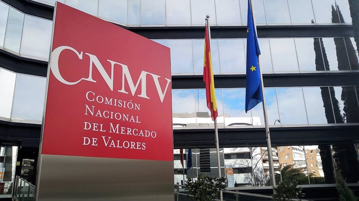 La CNMV avisa de cuatro entidades no autorizadas a prestar servicios de inversión