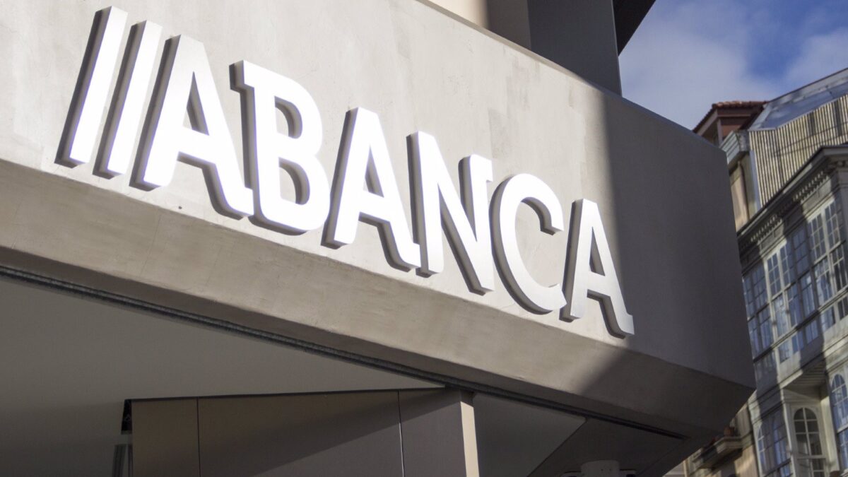 Abanca abonará el 2 de mayo un dividendo de 0,03 euros por acción