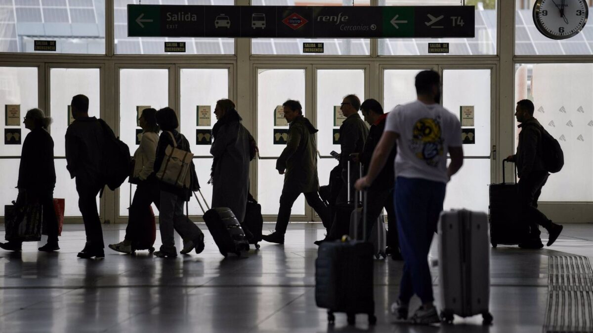 Una quincena de estaciones de tren del país estarán abiertas esta noche para que puedan pernoctar viajeros
