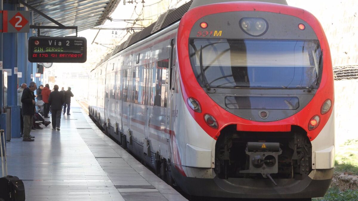 Cercanías Madrid recupera parcialmente sus servicios tras el apagón