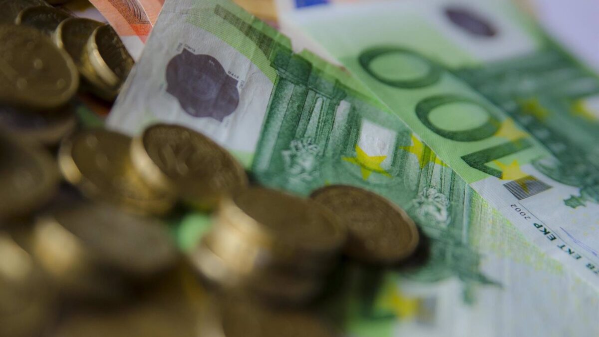 El PIB crece un 0,6% hasta marzo, una décima menos, y modera su avance interanual cinco décimas, al 2,8%