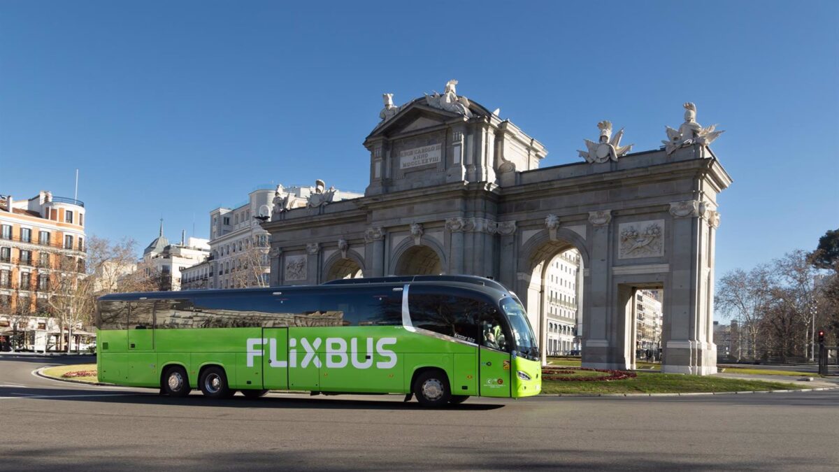 FlixBus mantiene su oferta de autobuses internacionales sin incidencias significativas