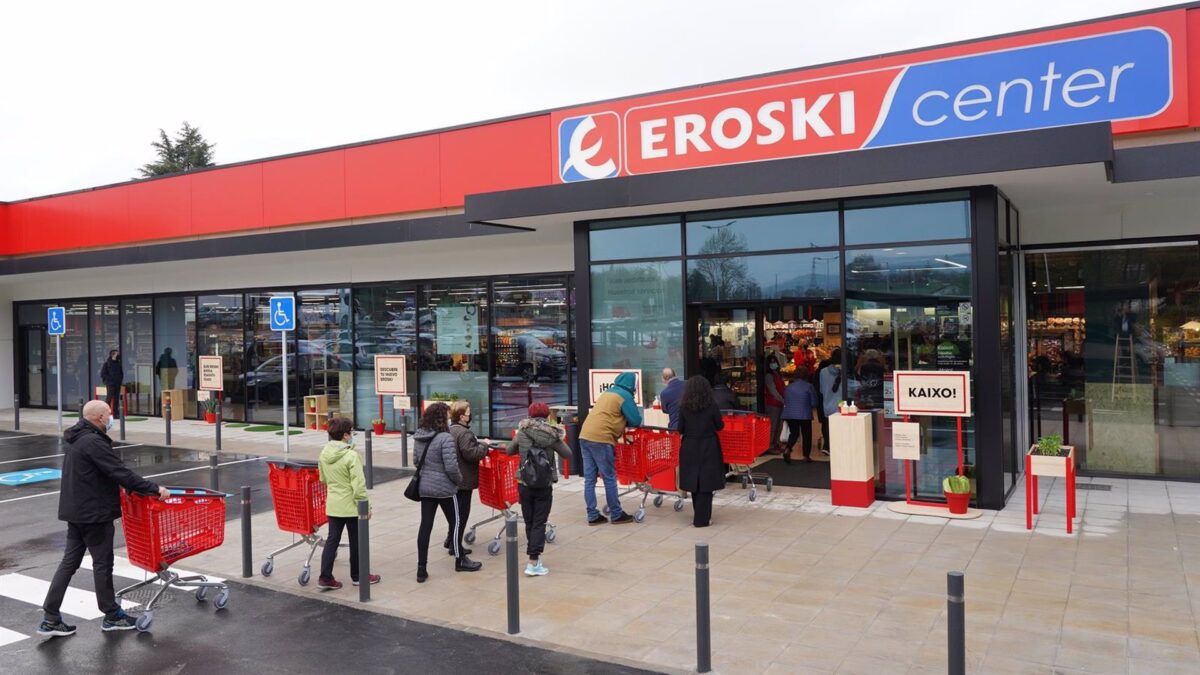 Eroski restablece la actividad comercial en su red de tiendas y opera con normalidad para sus clientes