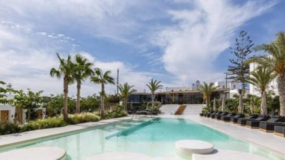 Axel Hotels inicia su expansión internacional con su primer hotel franquiciado en Mykonos