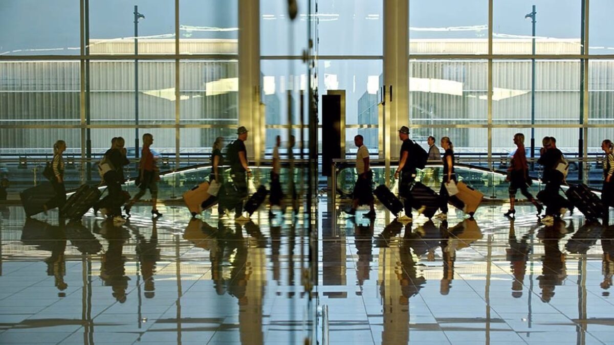 Aena destaca la «robustez y eficacia» de la red de aeropuertos españoles tras el corte eléctrico