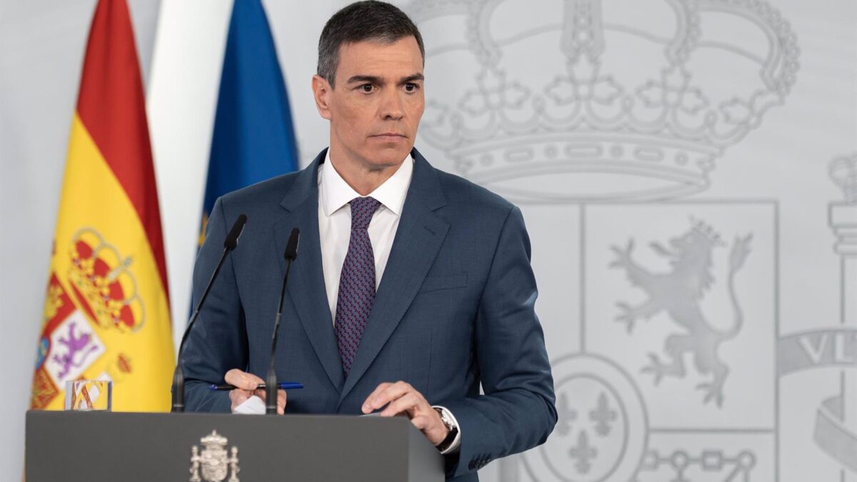 Sánchez convoca a eléctricas a una reunión en Moncloa tras advertir de que exigirá responsabilidades