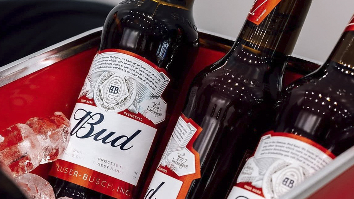 La cervecera AB InBev gana 2.148 millones de euros en el primer trimestre, un 96,9% más