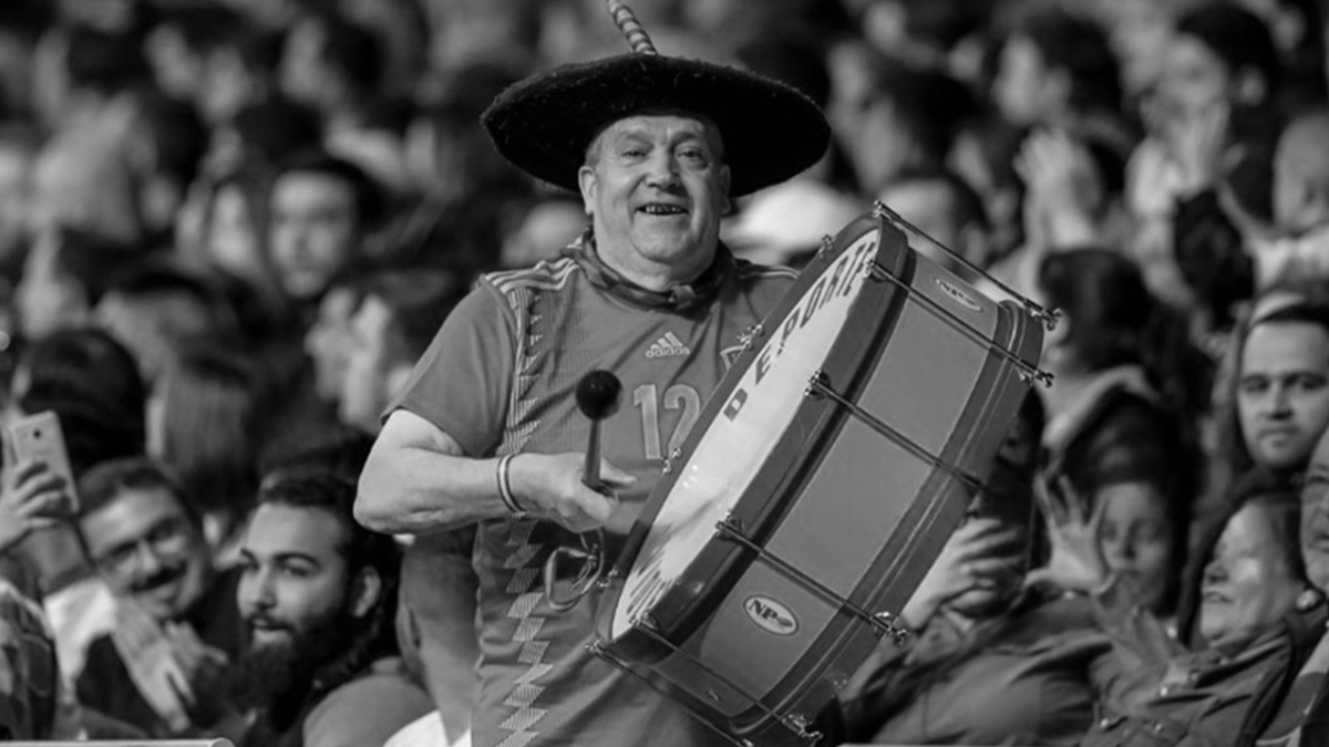 Obituario | Manolo ‘el del Bombo’, el aficionado más célebre del fútbol español