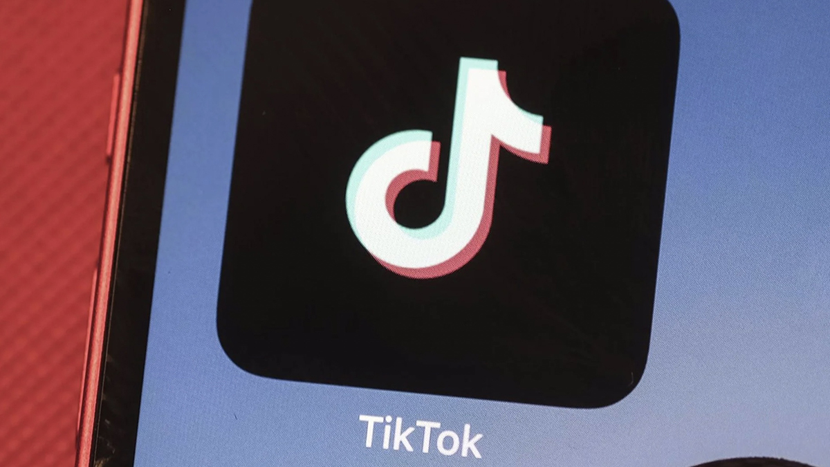 La Comisión Europea amenaza a TikTok con una multa millonaria por infringir esta ley