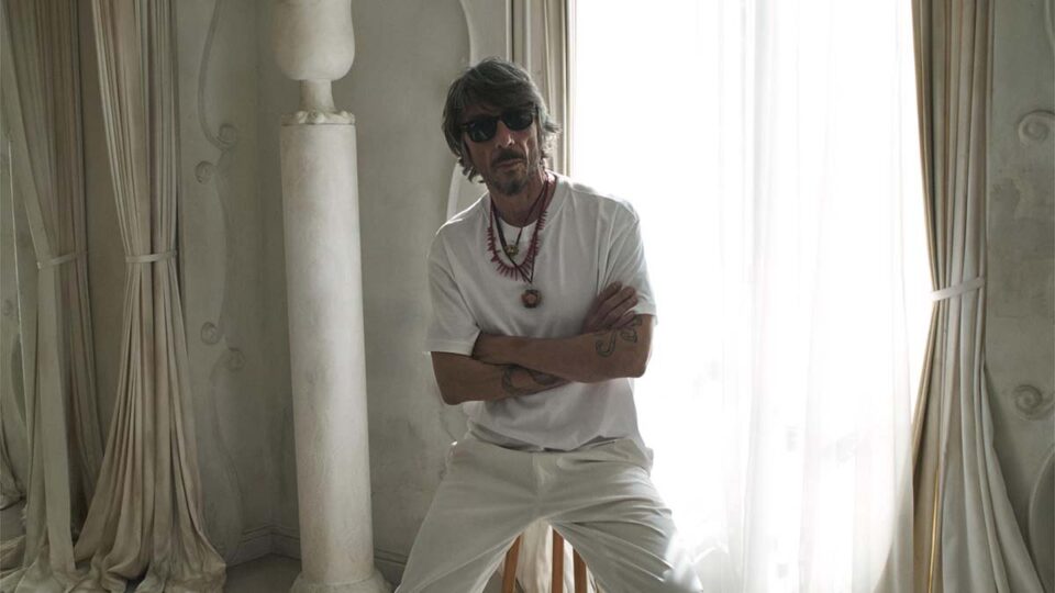 Pierpaolo Piccioli, nuevo director creativo de Balenciaga. Este sería su Linkedln