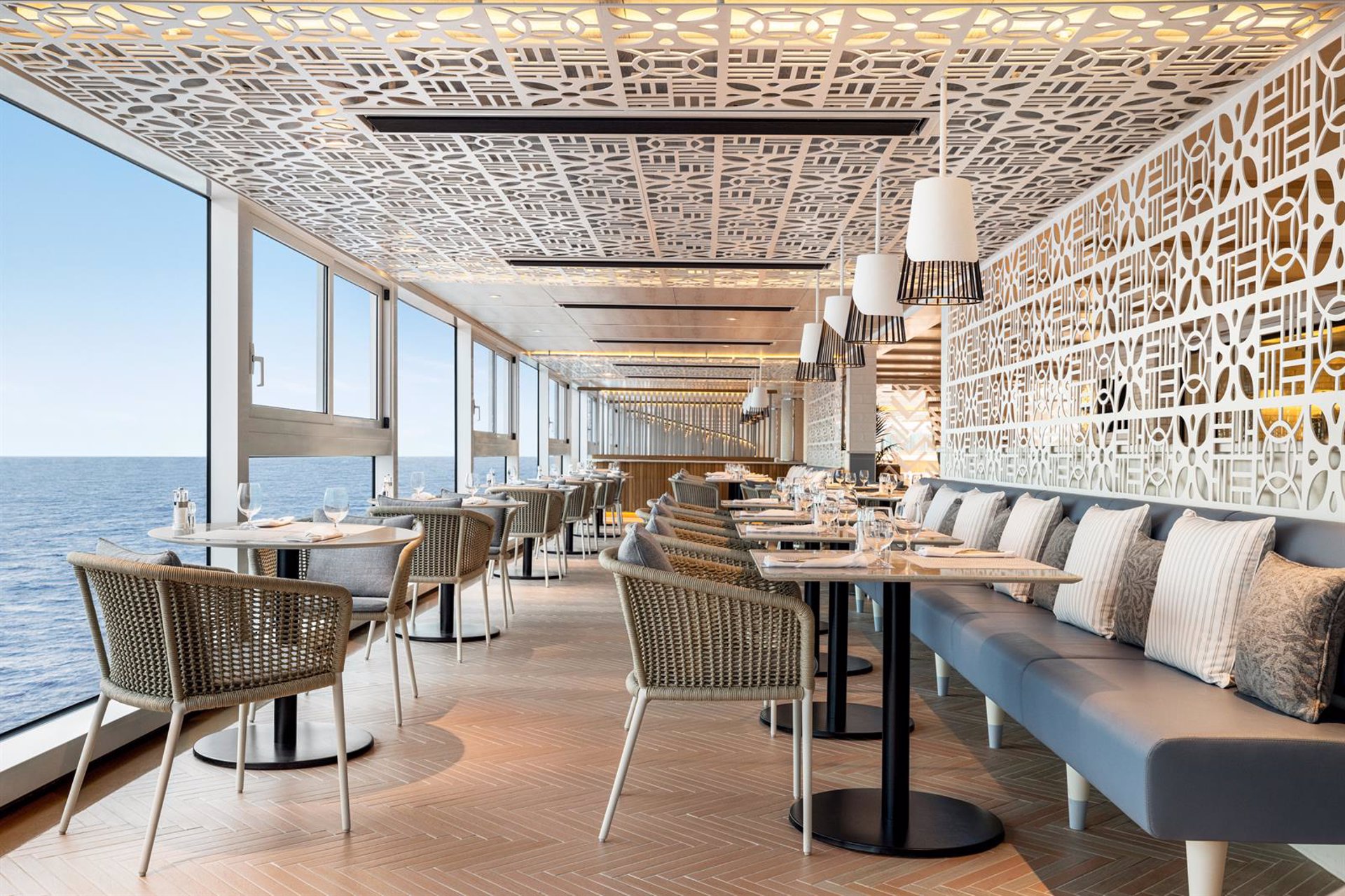 Oceania Cruises ofrece una inmersión total en el Eclipse Solar de 2026 con cinco travesías exclusivas