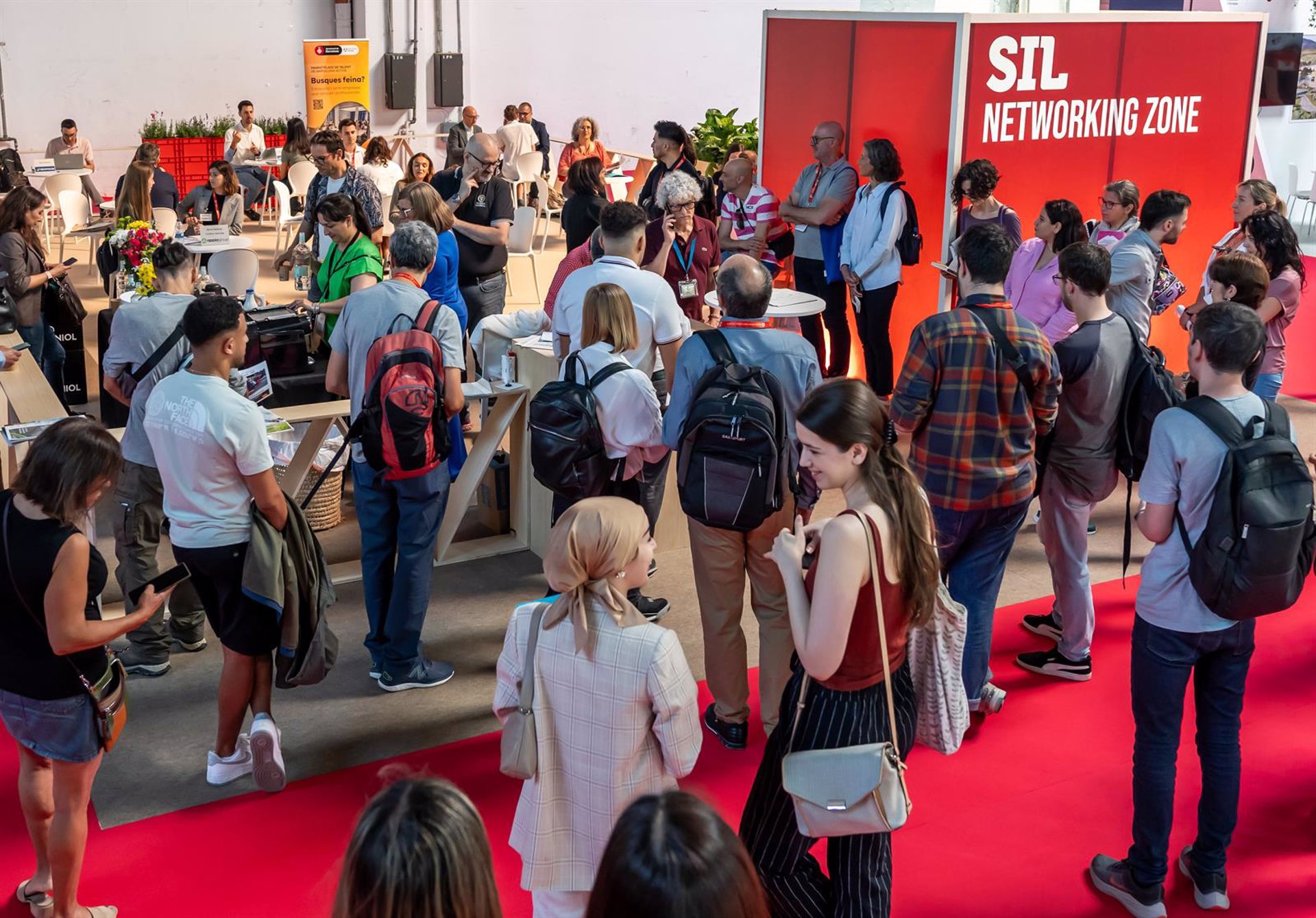 El 63,9% de empresas españolas ve difícil retener talento logístico, según el SIL Barcelona